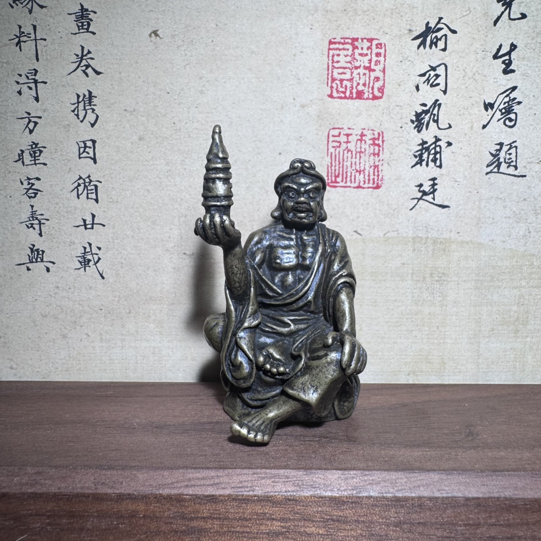 Brass Eighteen Arhats Miniatur - огляд і ціна Unique Table Accessories